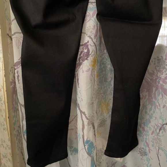 Avenue Butter Jet Black Denim Ankle Jean, size 16 - Picture 4 of 4